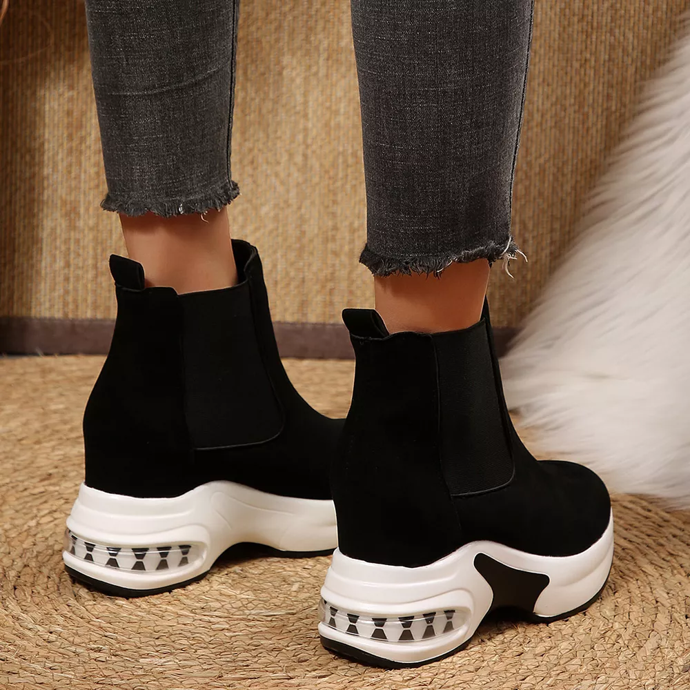 Casual Platform Chelsea Boots with Elastic Side Panels, image 4