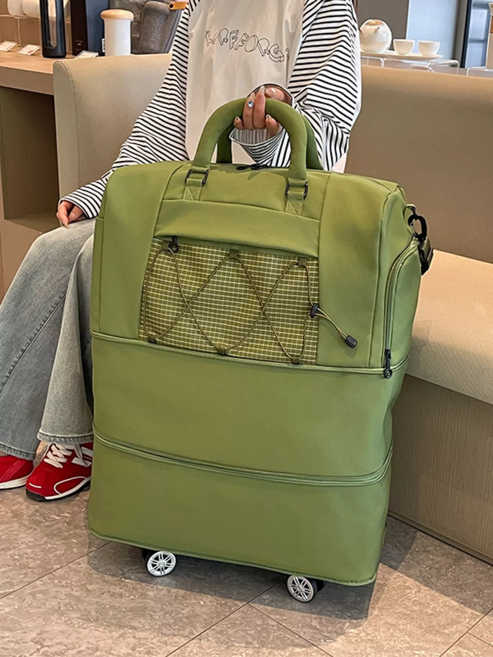 Expandable Rolling Duffel Bag, image 2