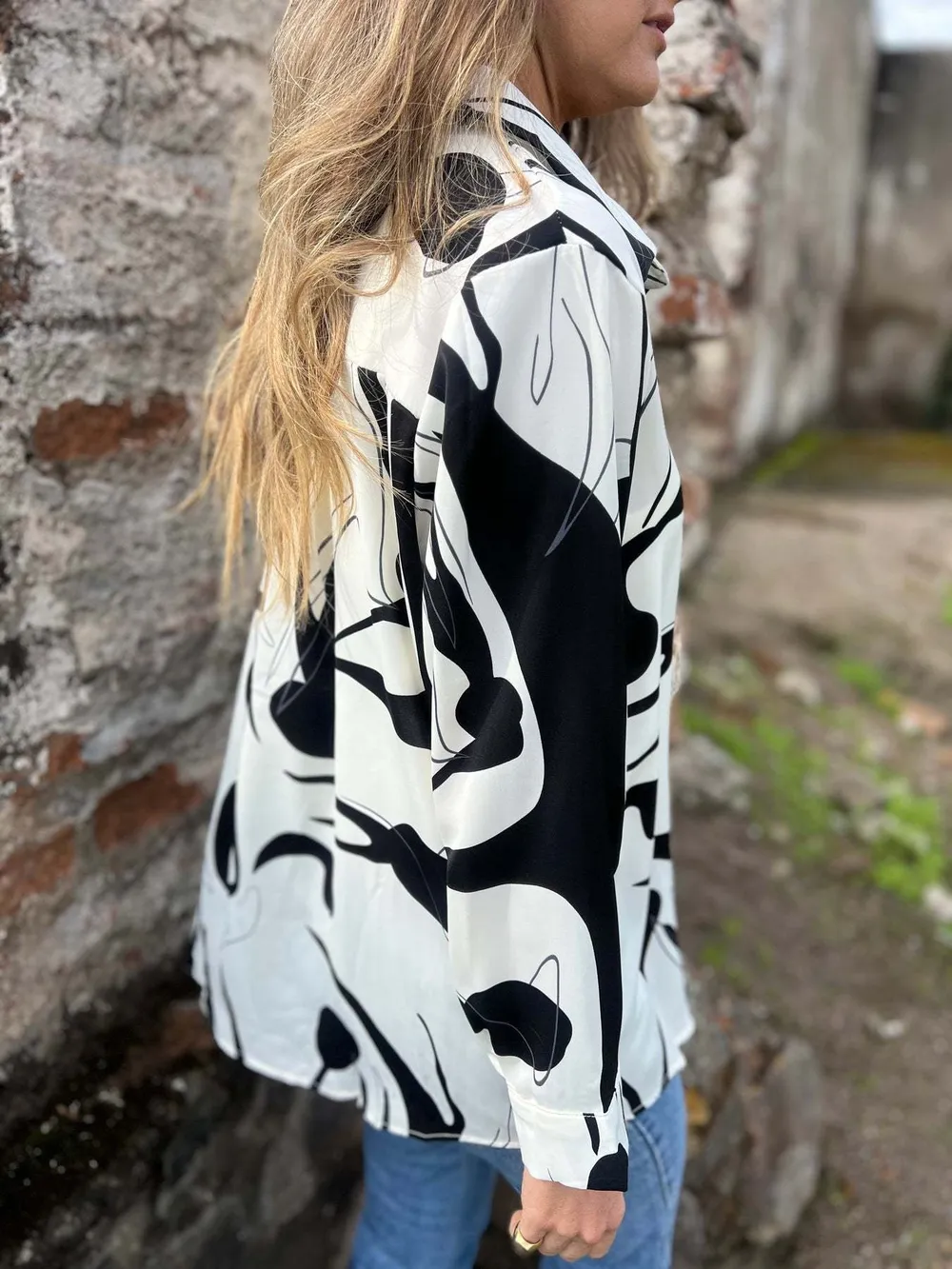 Full Size Abstract Print Long Sleeve Button-Up Shirt Plus Size, image 9