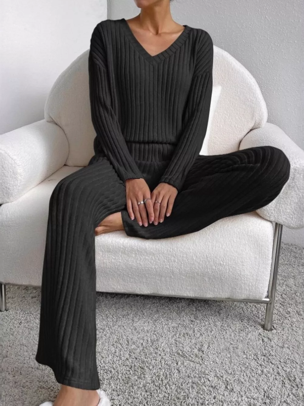 Ribbed Knit V-Neck Top and Pants Set, image 17