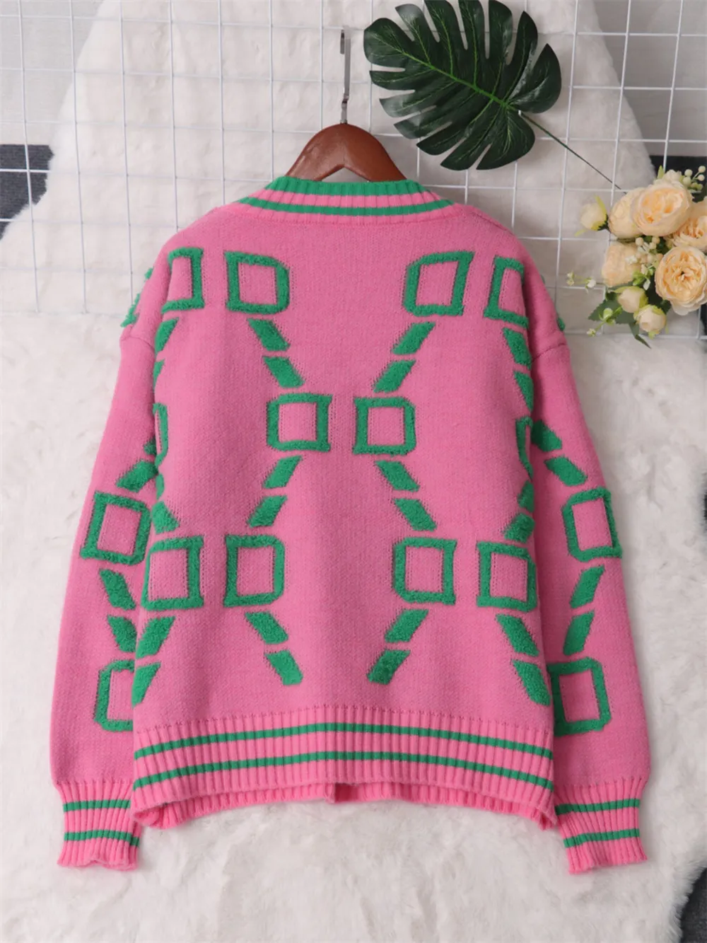 Contrast Round Neck Long Sleeve Sweater, image 9