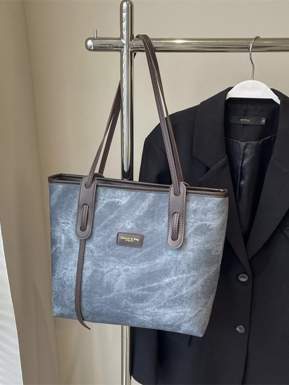 Vintage Style Cloud Charm Shoulder Bag, image 3