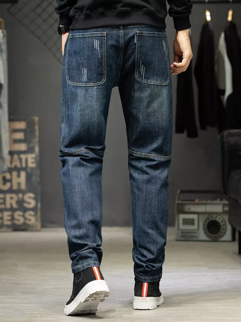 Men's Pocketed Slim Fit Jeans, image 3