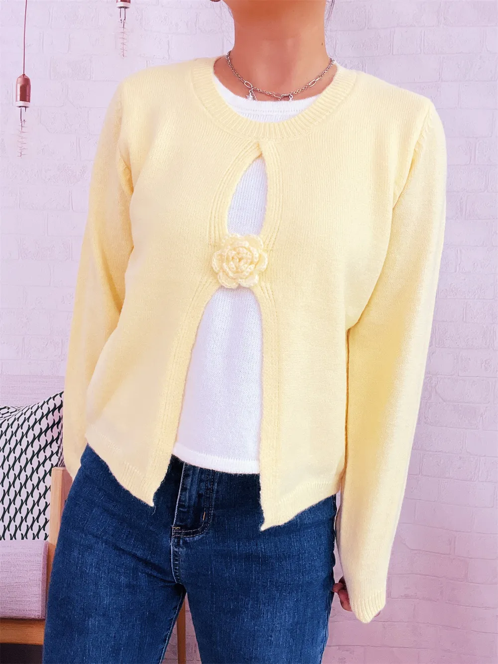 Flower Contrast Round Neck Sweater, image 12