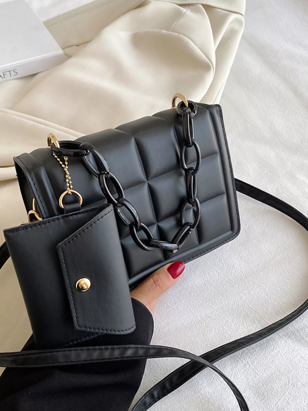 Quilted Chain Strap Crossbody Bag, image 3