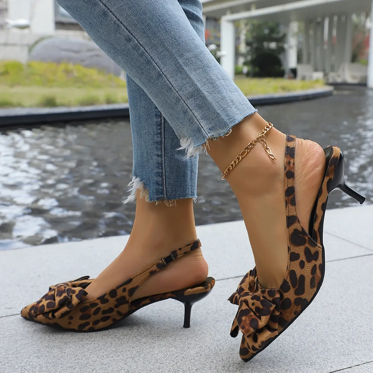 Bow Point Toe Kitten Heels Pumps, image 10