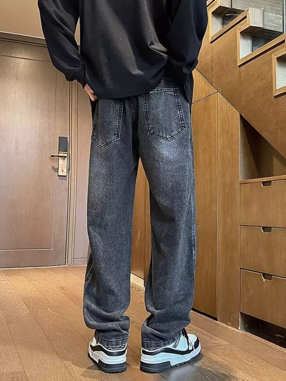 Men's Plus Size Vintage Wash Straight-Leg Jeans, image 5