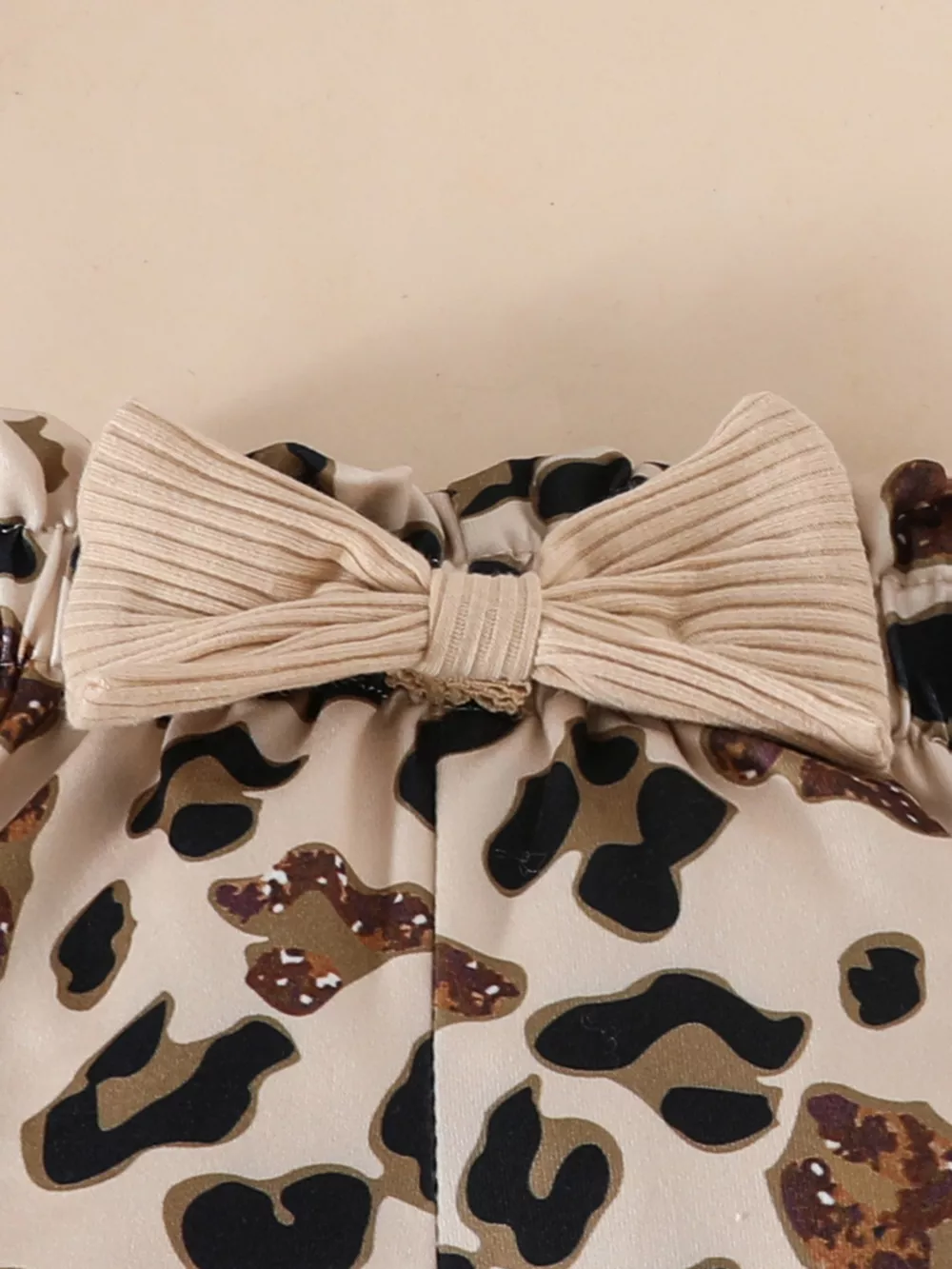 Children's Leopard Ruffled Bodysuit and Pants Set with Headband, image 3