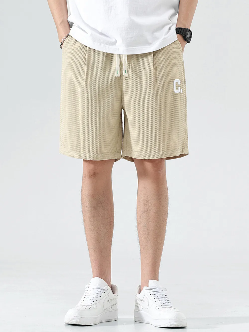Men's Drawstring Pocketed Shorts, image 2