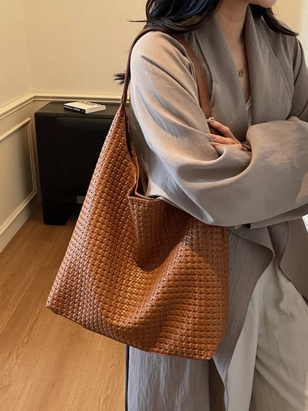 Woven Straw Texture Shoulder Bag, image 9