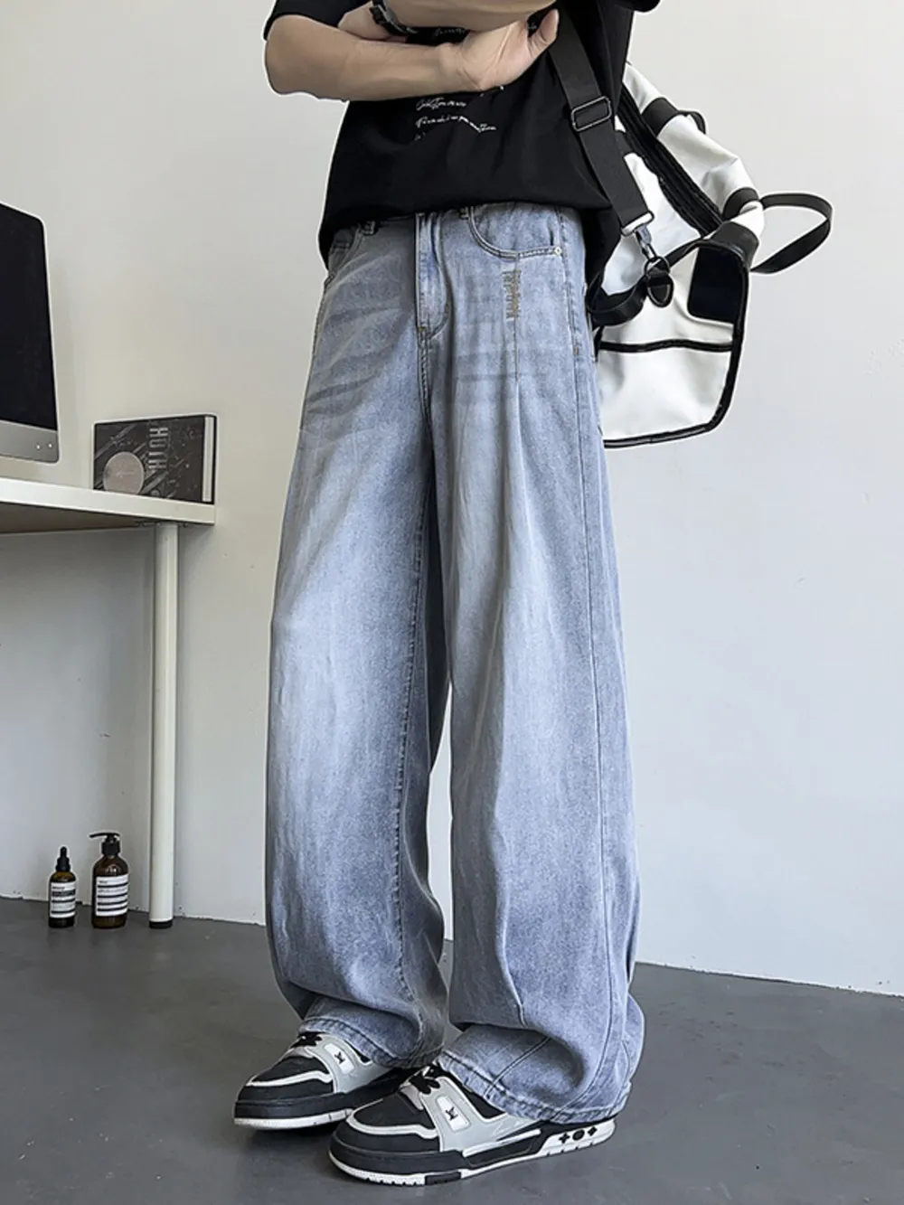 Men's Plus Size Wide Leg Relaxed Fit Jeans, image 3