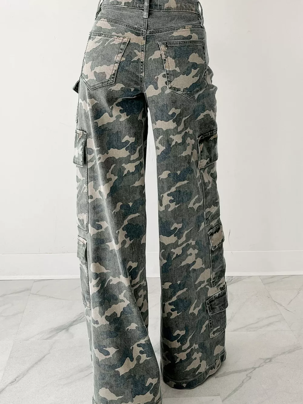 Camo Print Wide Leg Cargo Jeans, image 3