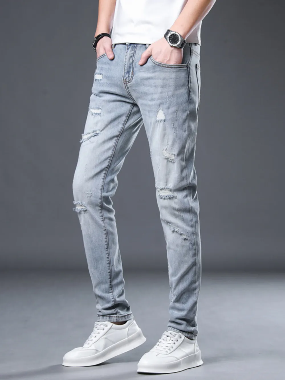 Men's Distressed Slim Fit Jeans