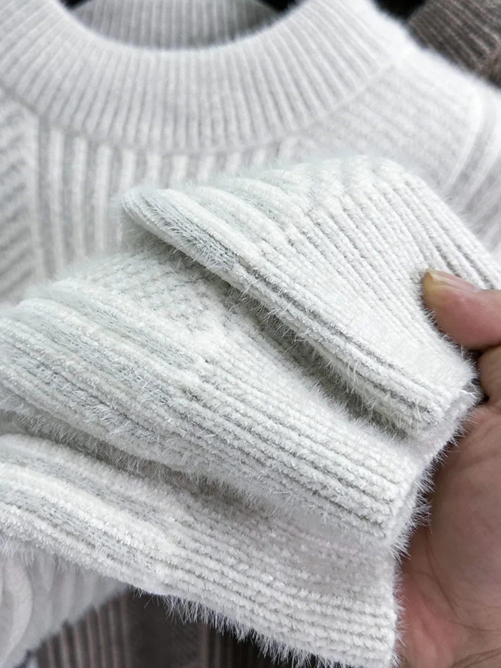 Men's Ribbed Knit Long Sleeve Sweater, image 7