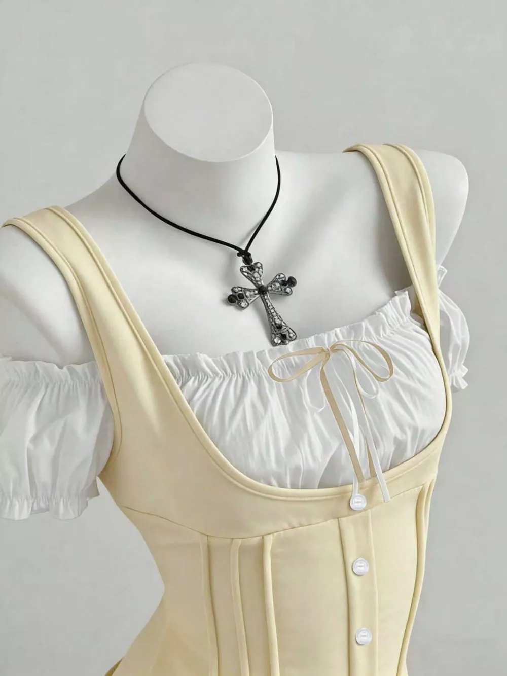 Cold Shoulder Ruched Top, image 11