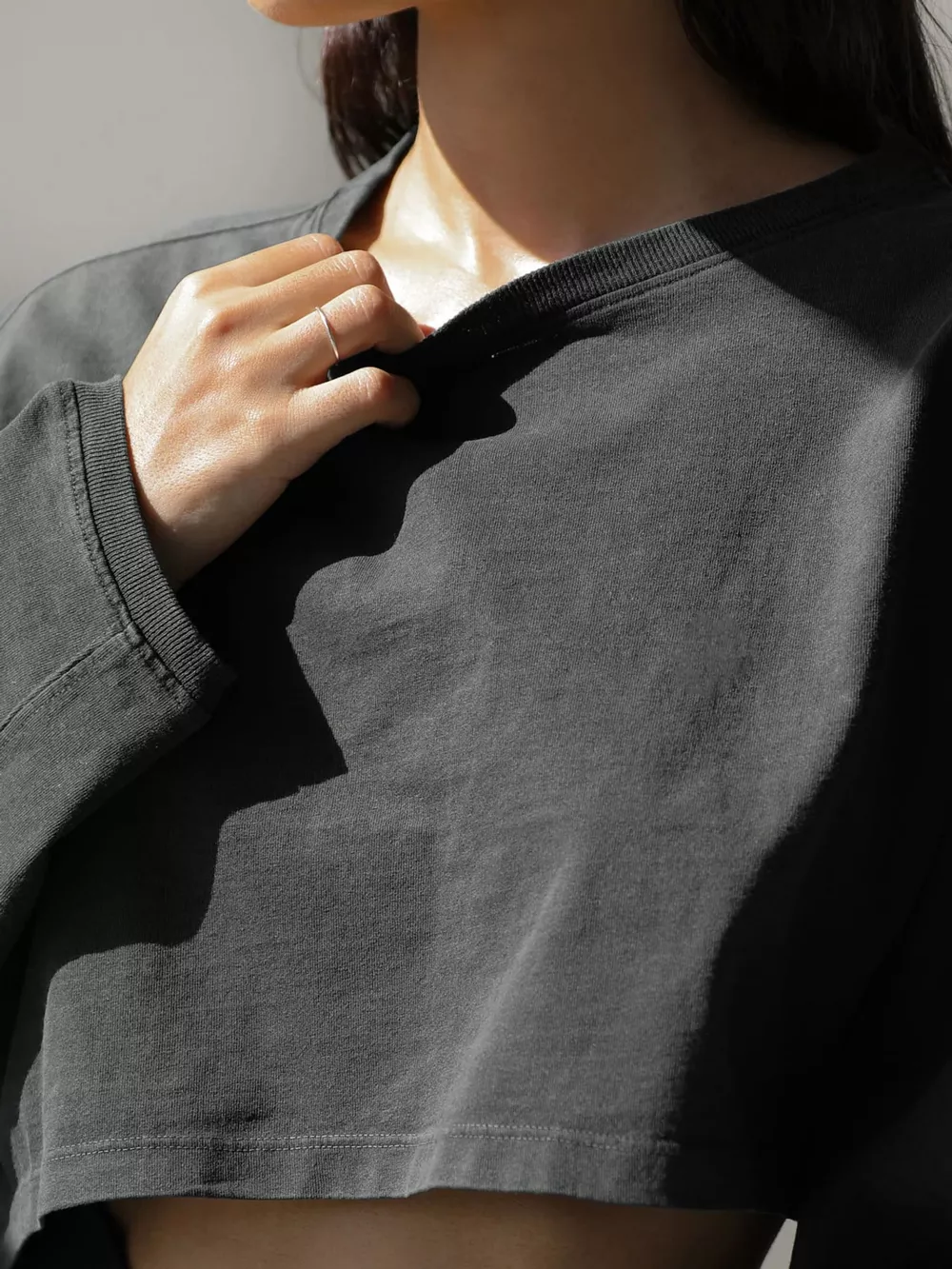 Long Sleeve Cropped Sweatshirt, image 15