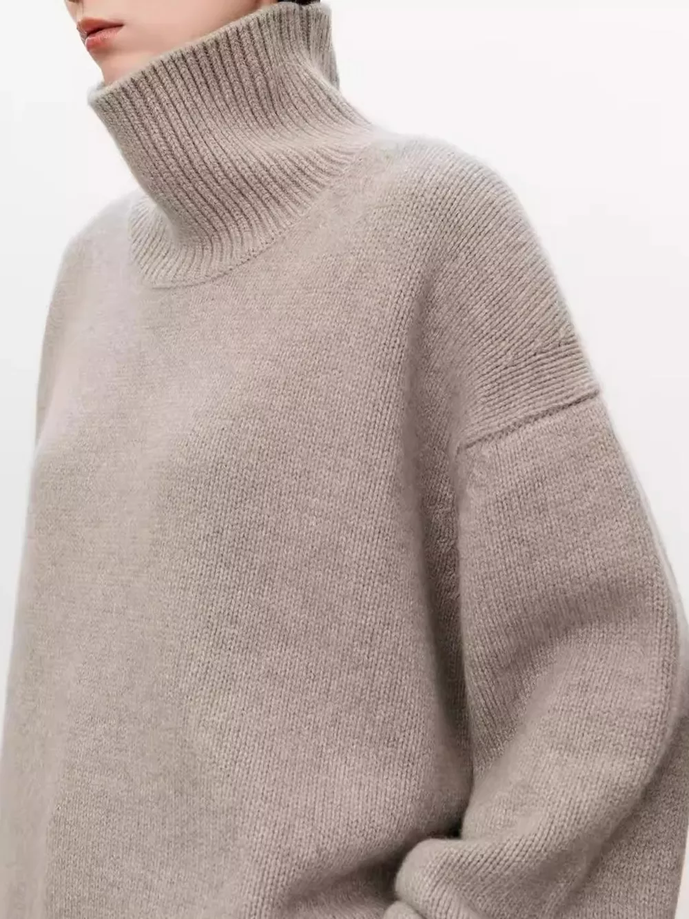 Oversized Turtleneck Wool Sweater, image 4