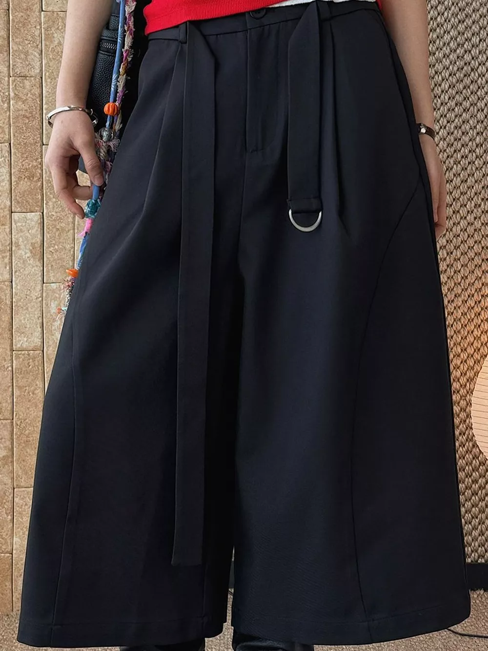 High-Waisted Wide-Leg Capris, image 5
