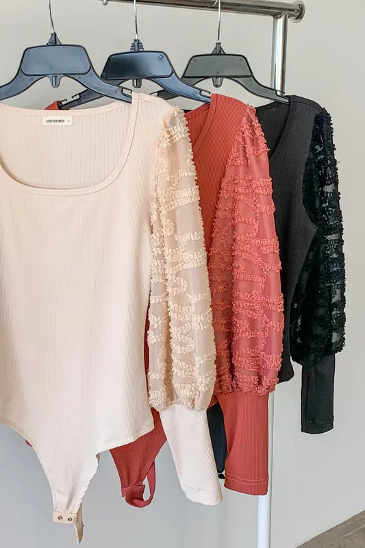 Textured Puff Sleeve Bodysuit, image 2