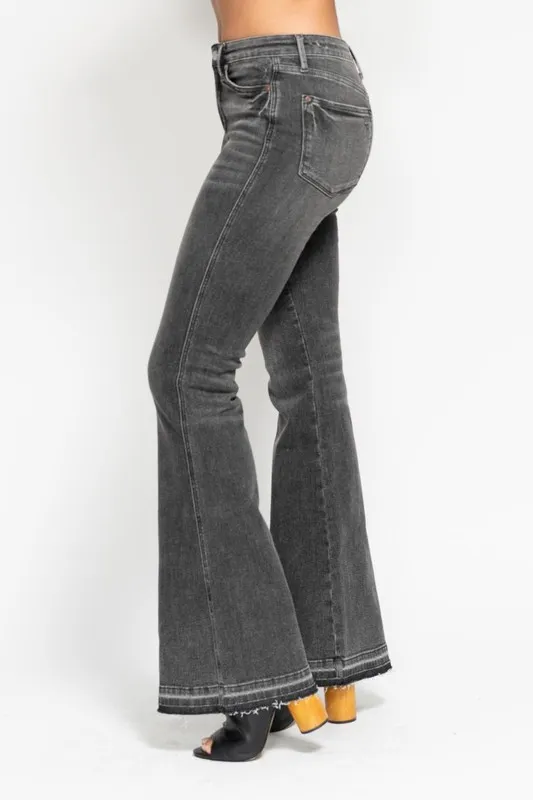 Full Size Mid Rise Tummy Control Washed Gray Release Hem Flare Jeans Plus Size, image 7