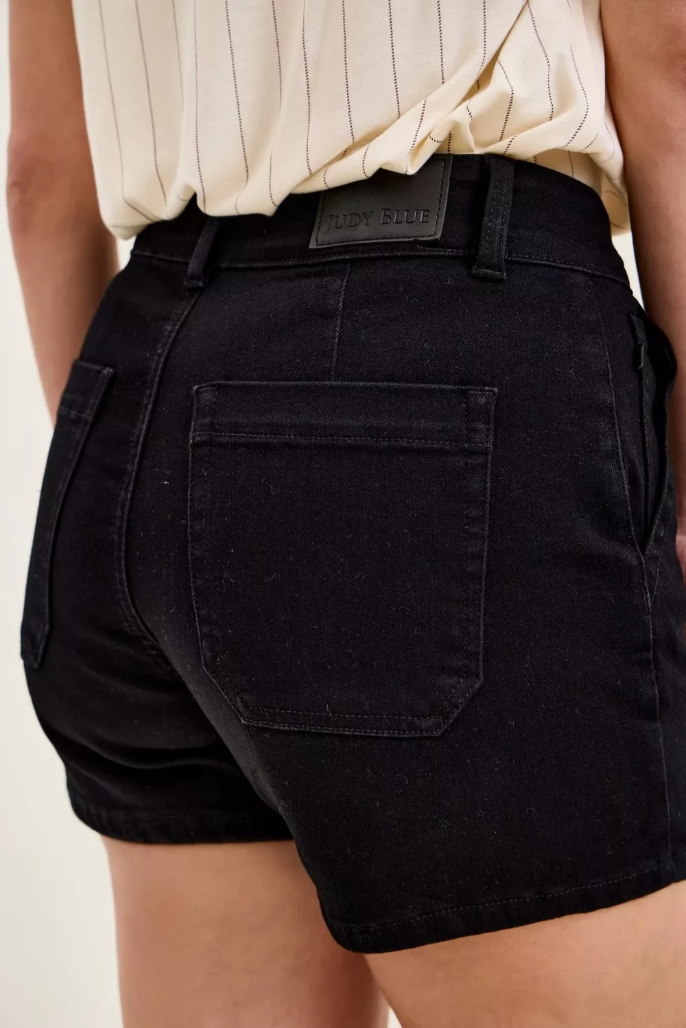 High-Waisted Trouser Shorts, image 2