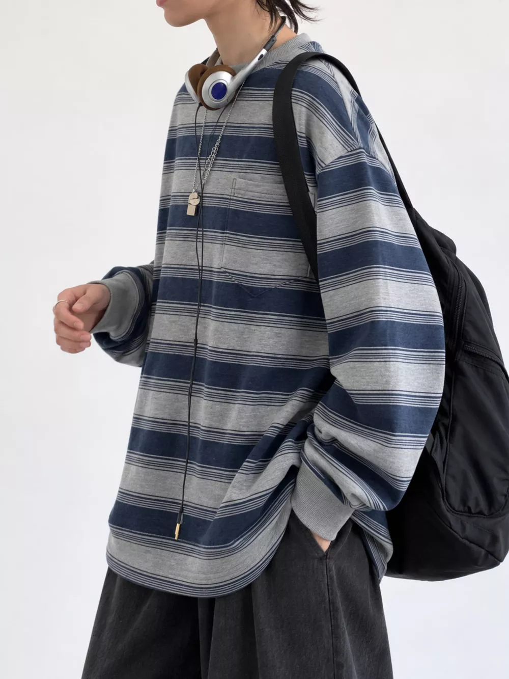 Oversized Striped Crewneck Sweatshirt with Chest Pocket, image 2