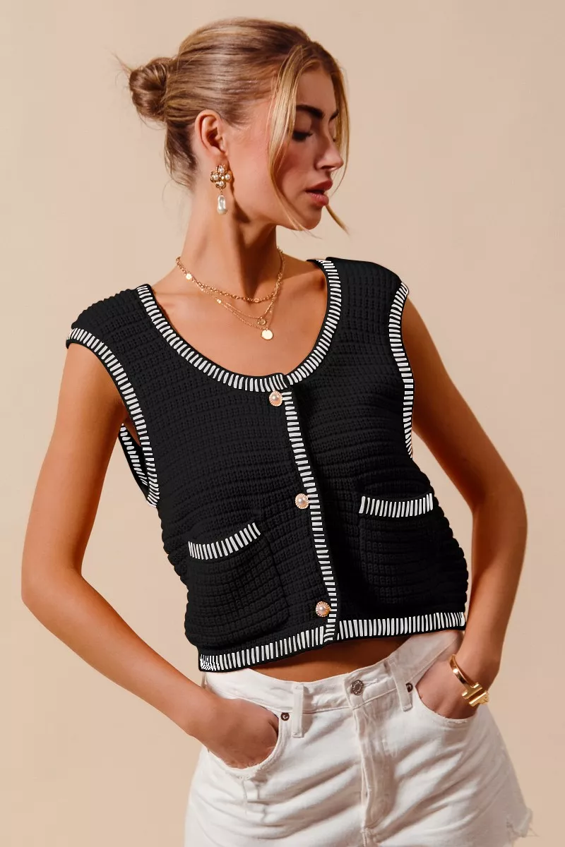 Textured Sweater Vest Top With Pockets