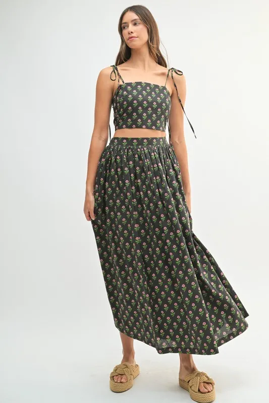 Floral Crop Top and Skirt Set, image 3