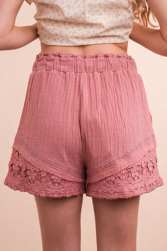 Lace Contrast Detail Woven Shorts, image 2