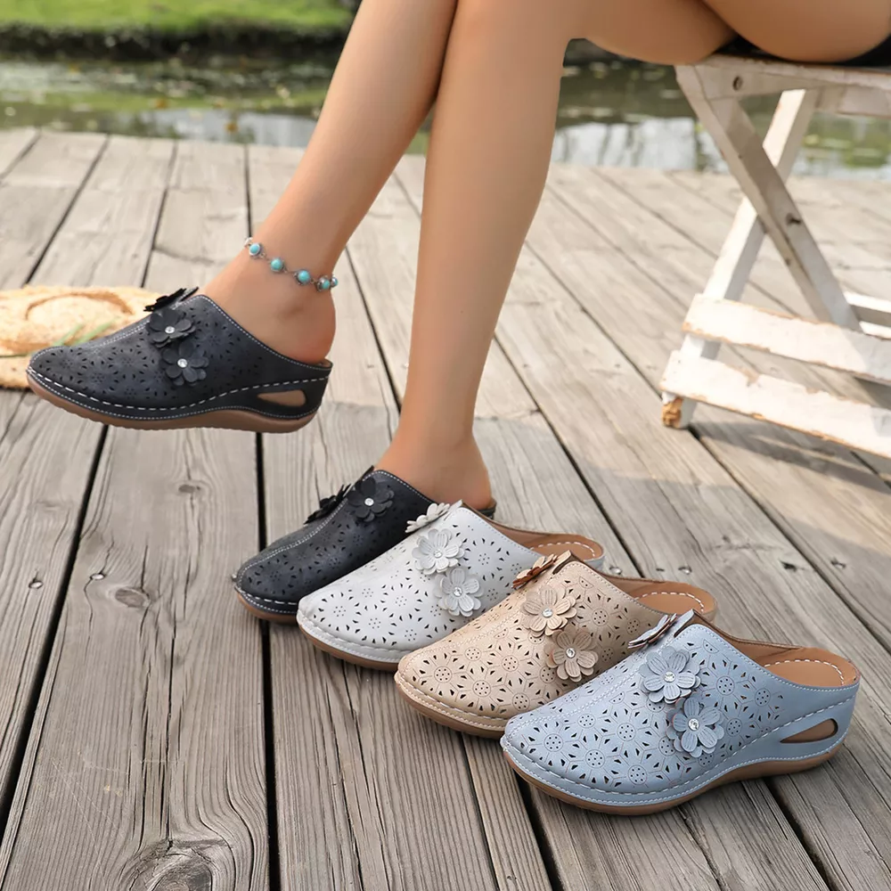 Floral Decor Round Toe Sandals, image 2