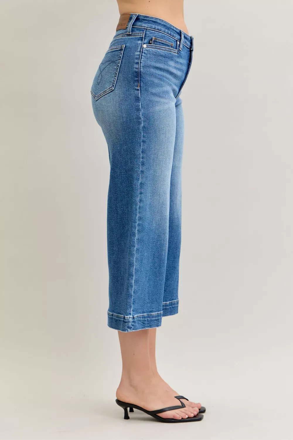 Mid Rise Crop Wide Leg Jeans, image 3