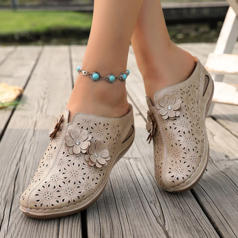 Floral Decor Round Toe Sandals, image 9