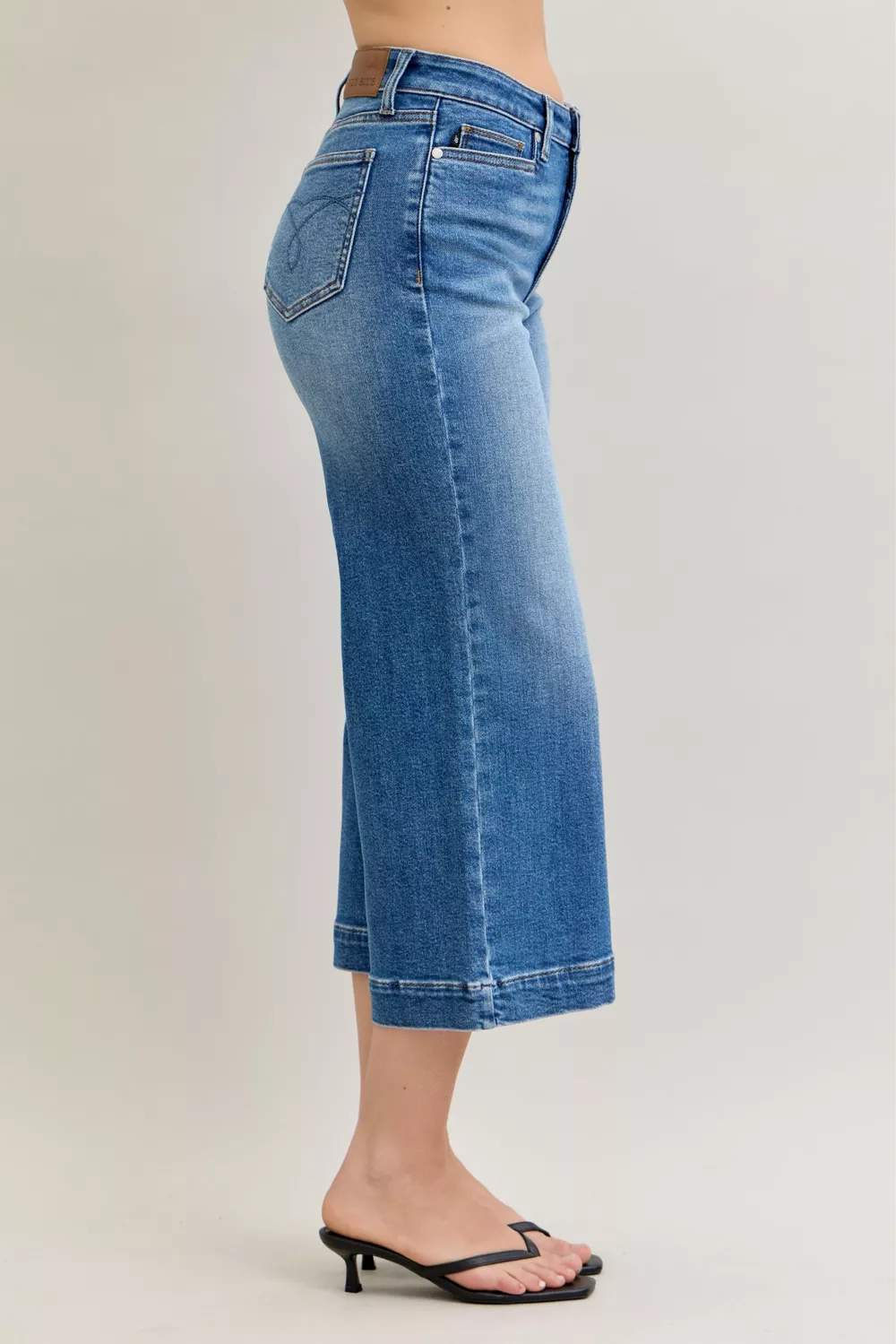 Mid Rise Crop Wide Leg Jeans, image 4