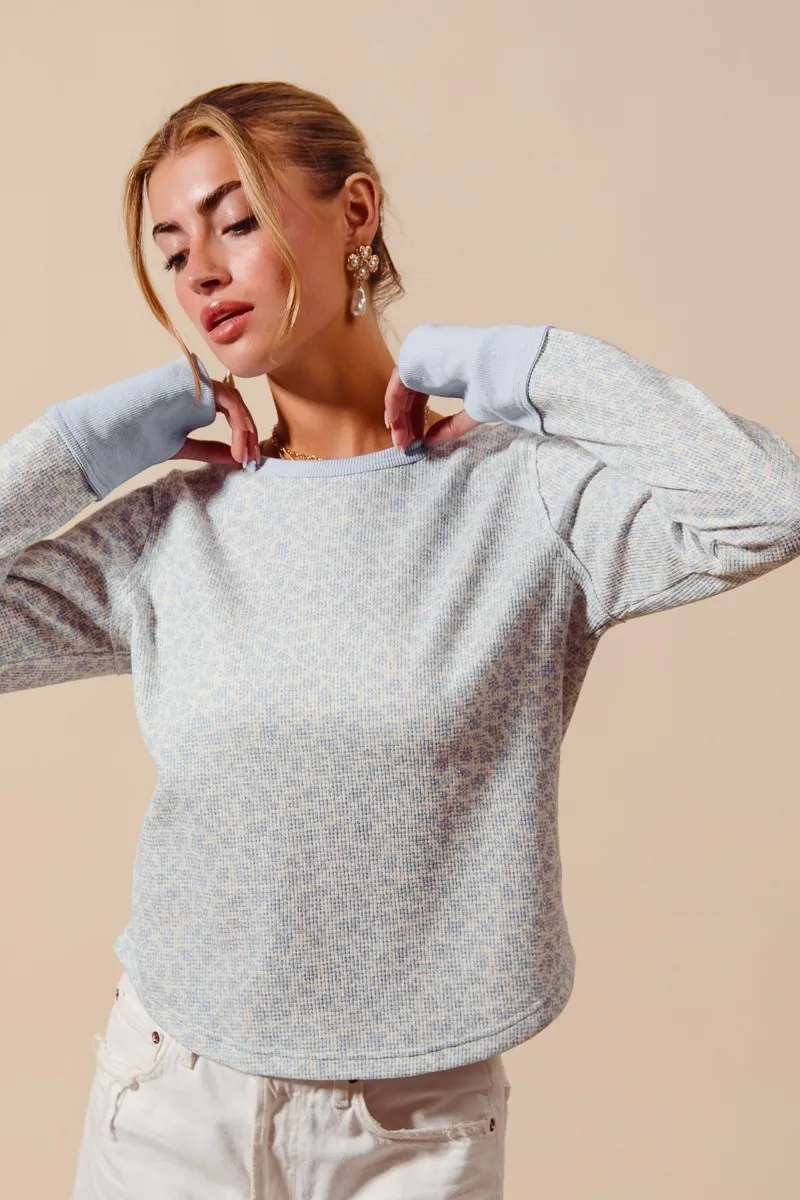 Textued Floral Knit Top with Contrast Cuffs, image 4