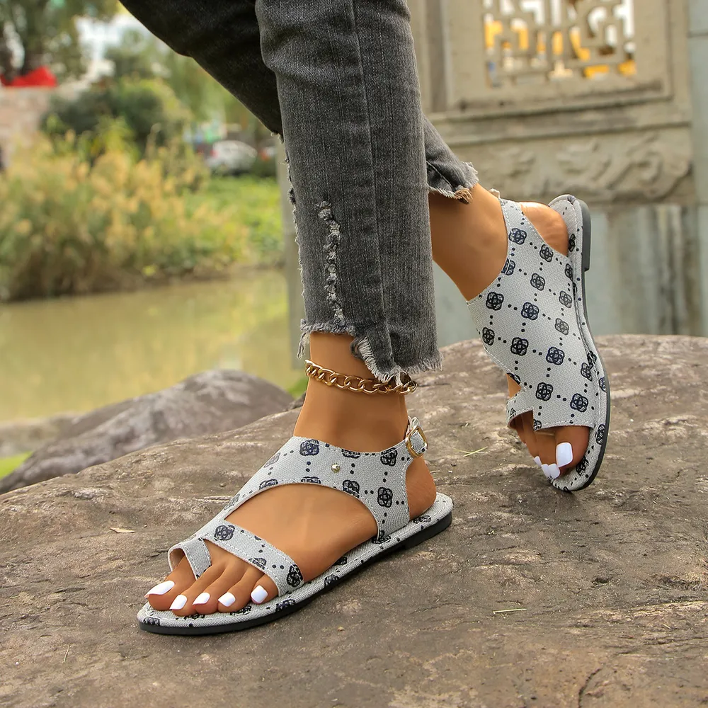 Toe Loop Flats Sandals, image 4