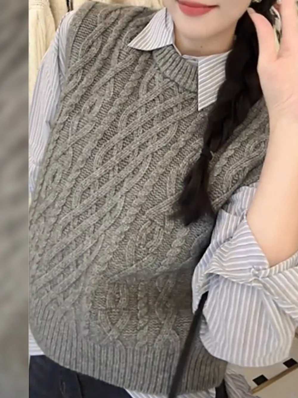 Cable-Knit Sweater Vest, image 5