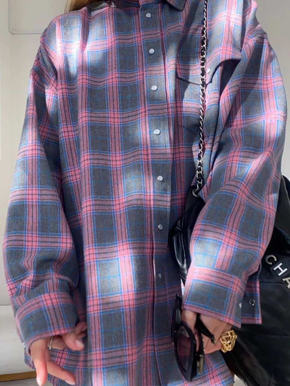 Casual Plaid Button-Down Shirt with Front-Tie Detail, image 6