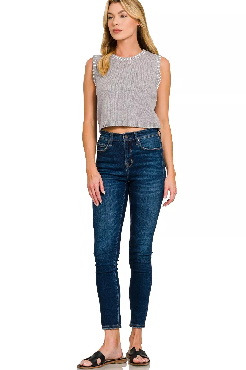 Stitch Detailed Cropped Sweater Vest, image 2