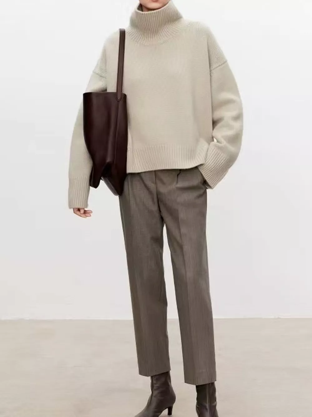 Oversized Turtleneck Wool Sweater, image 20