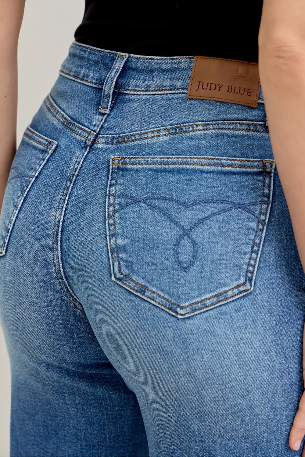Mid Rise Crop Wide Leg Jeans, image 6