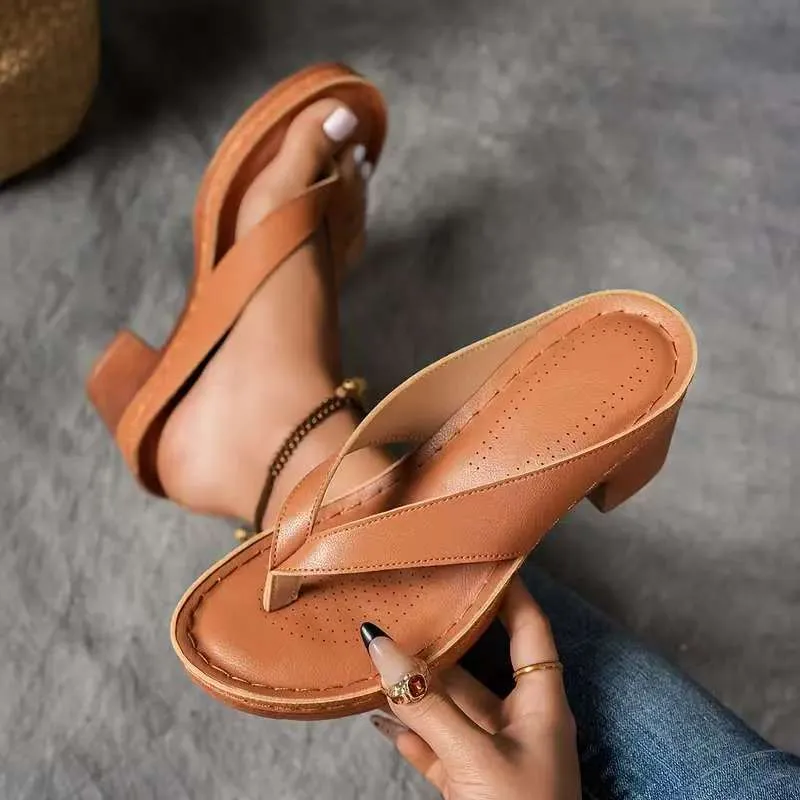 Chunky Heel Toe Post Sandals, image 5