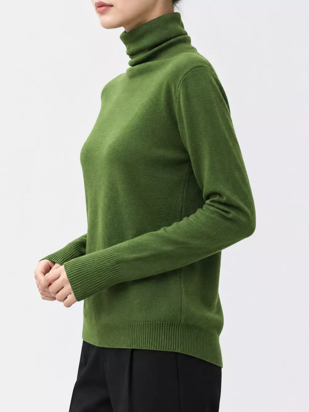 Full Size Slim-Fit Turtleneck Knit Top Plus Size, image 25