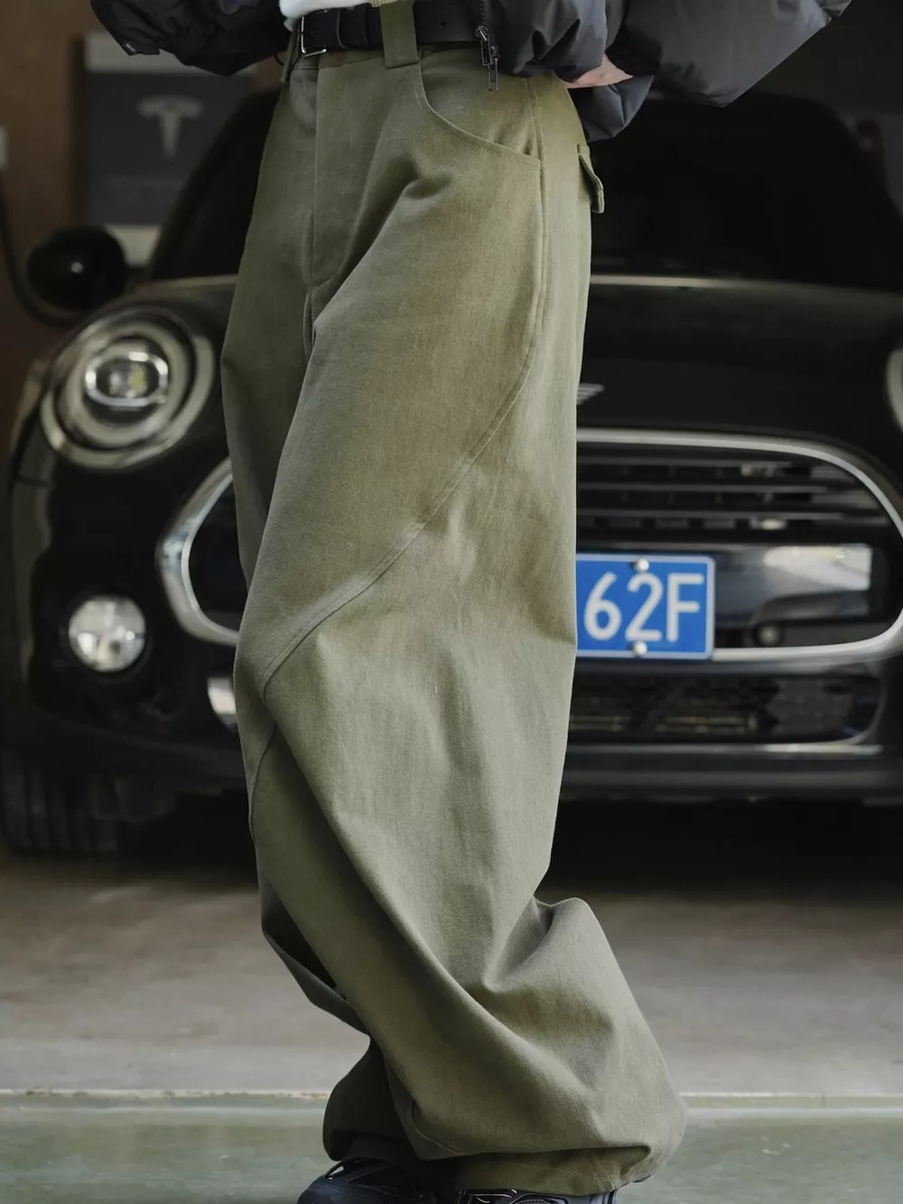 Wide-Leg Cargo Pants, image 6