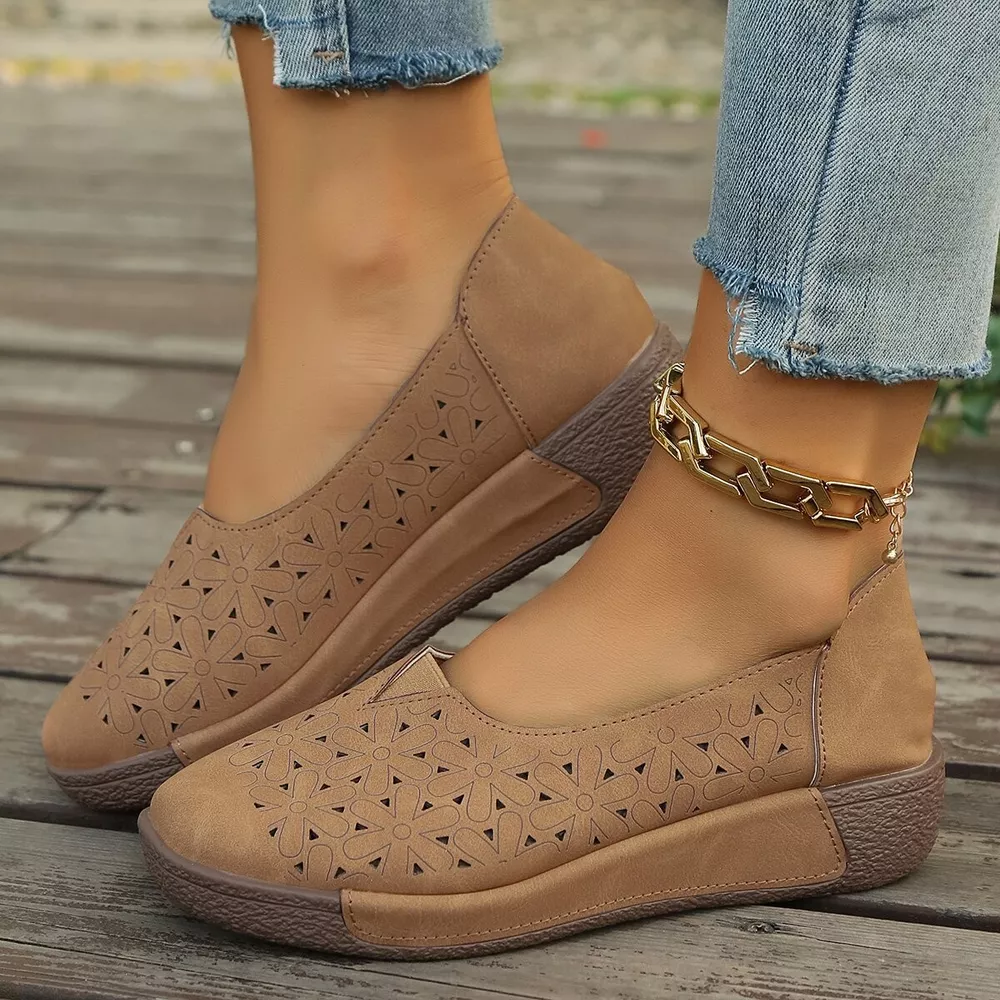 Hollow-Out Casual Loafers, image 9