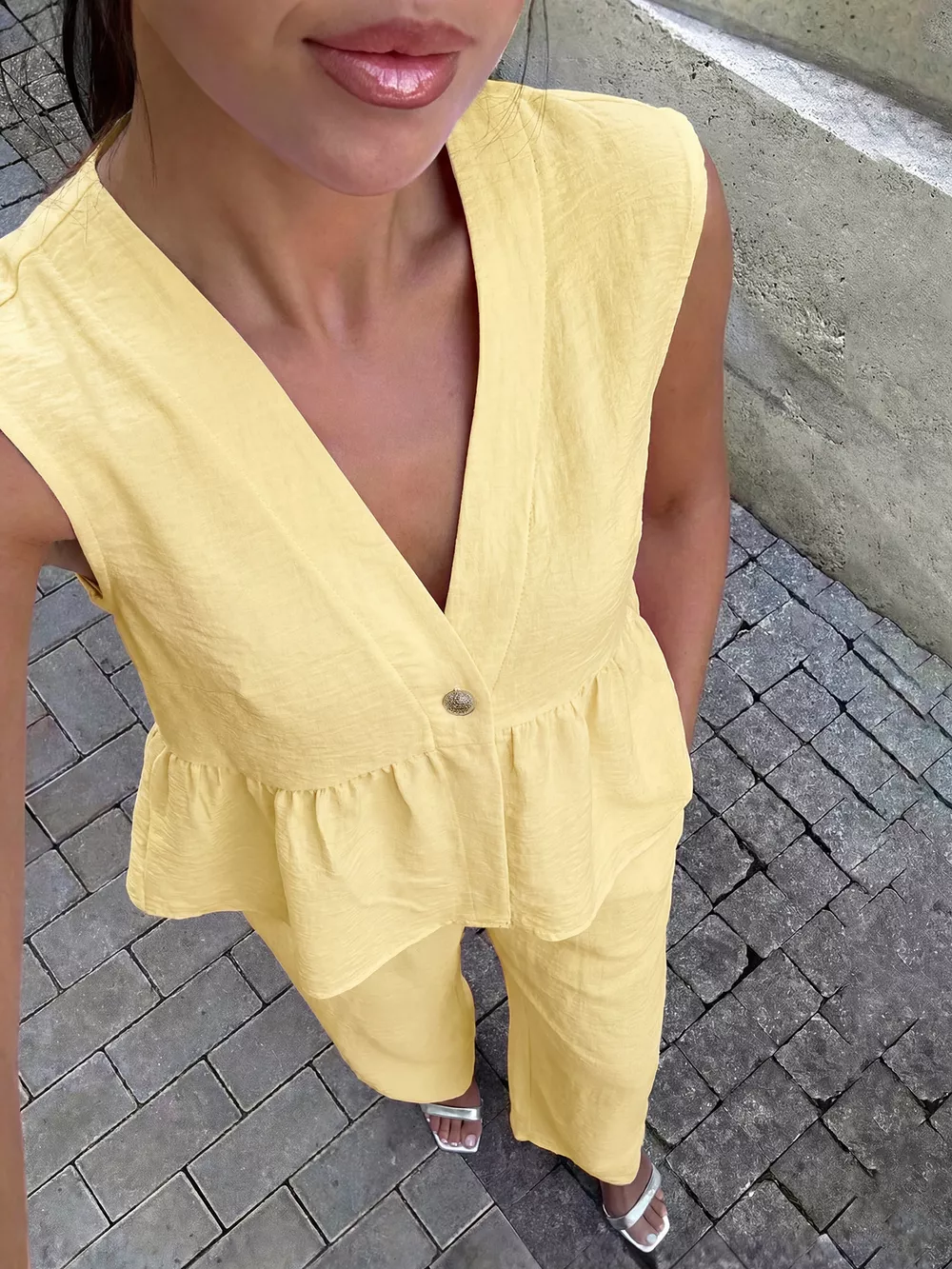 One Button Sleeveless Top and Pants Set, image 3