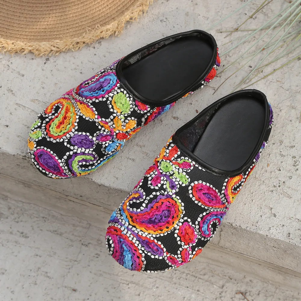 Colorful Paisley Print Round Toe Sandals, image 3