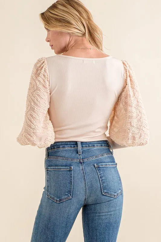 Textured Puff Sleeve Bodysuit, image 4
