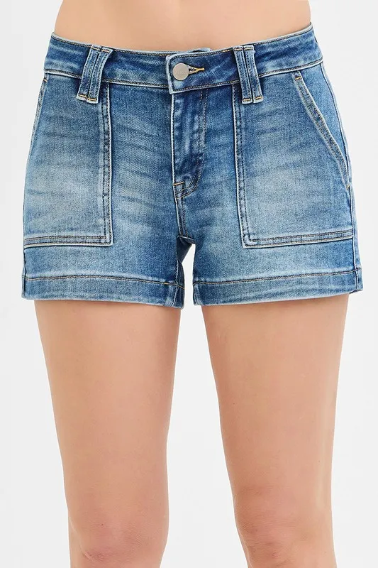 Low Rise Patched Pocket Shorts, image 4
