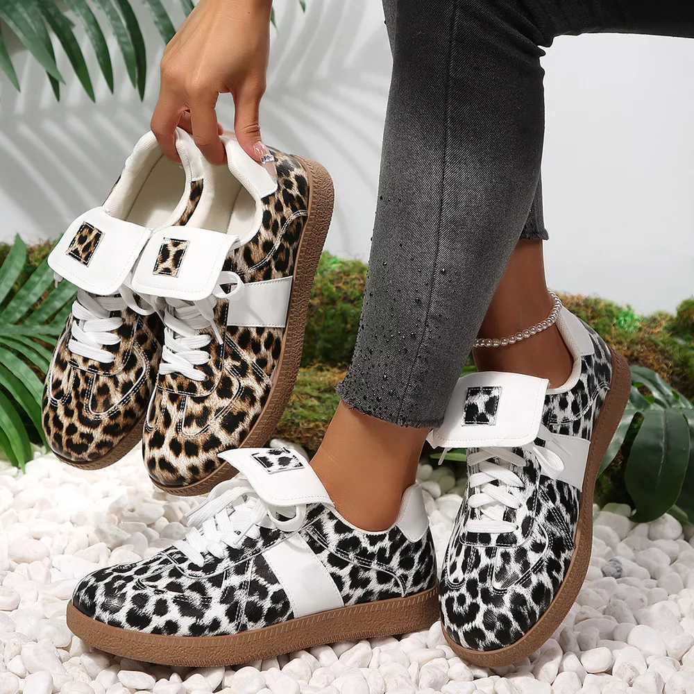 Round Toe Lace Up Sneakers, image 2