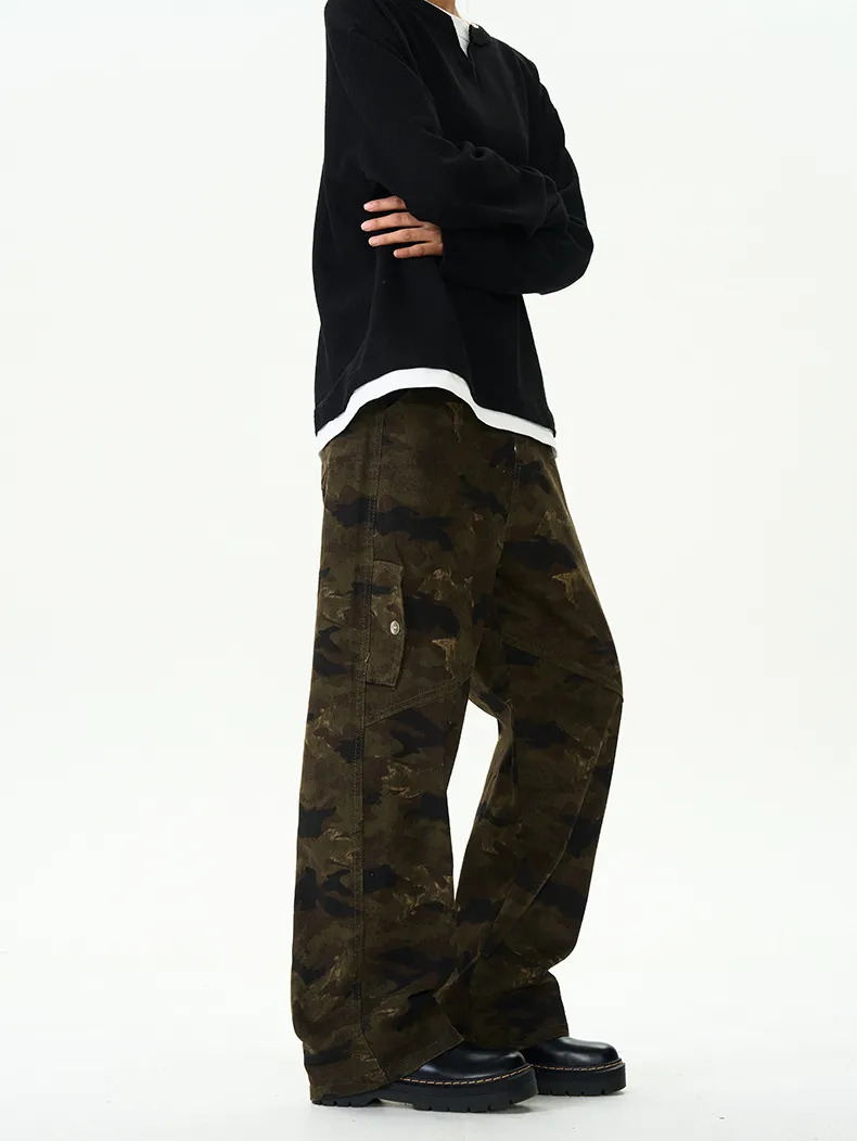 Men's Relaxed Fit Camo Cargo Pants, image 3